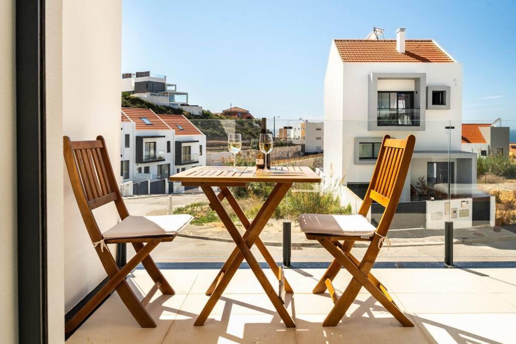 Beach, Ocean View & Bright House Ericeira Luaran gambar